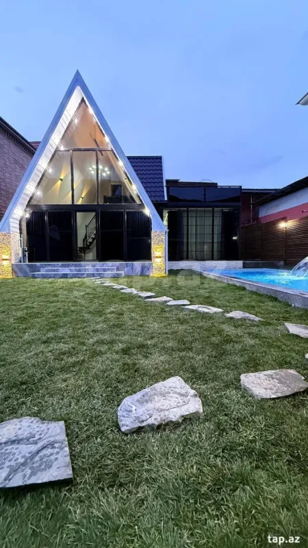 Kirayə verilir 4 otaqlı həyət evi 140 m²