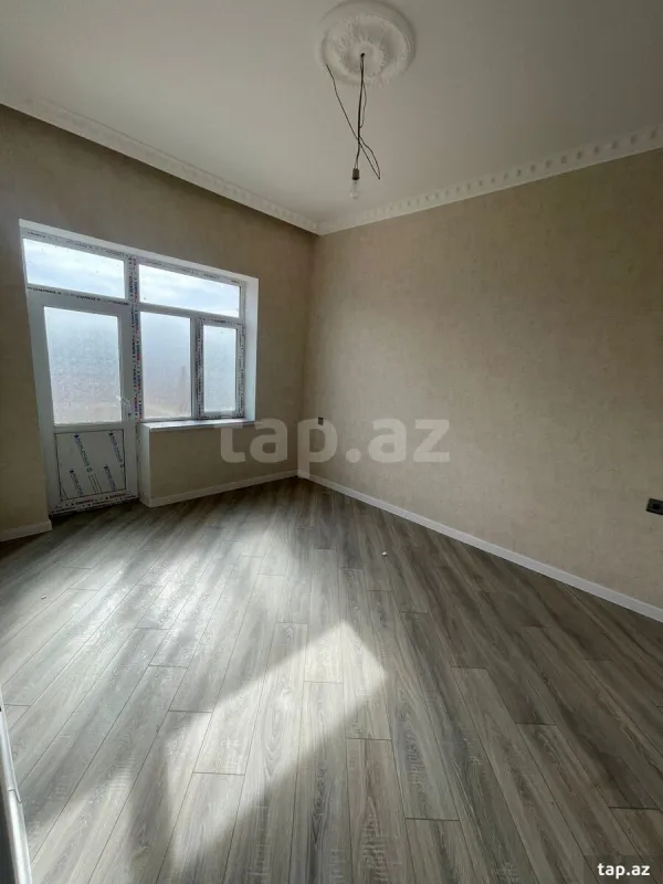 Satılır 5 otaqlı həyət evi