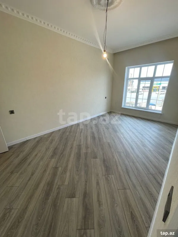 Satılır 5 otaqlı həyət evi