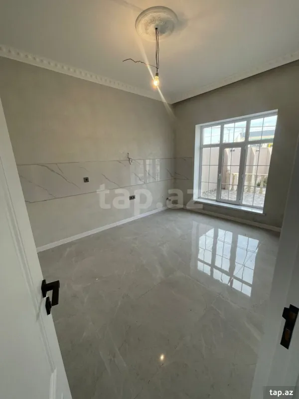 Satılır 5 otaqlı həyət evi