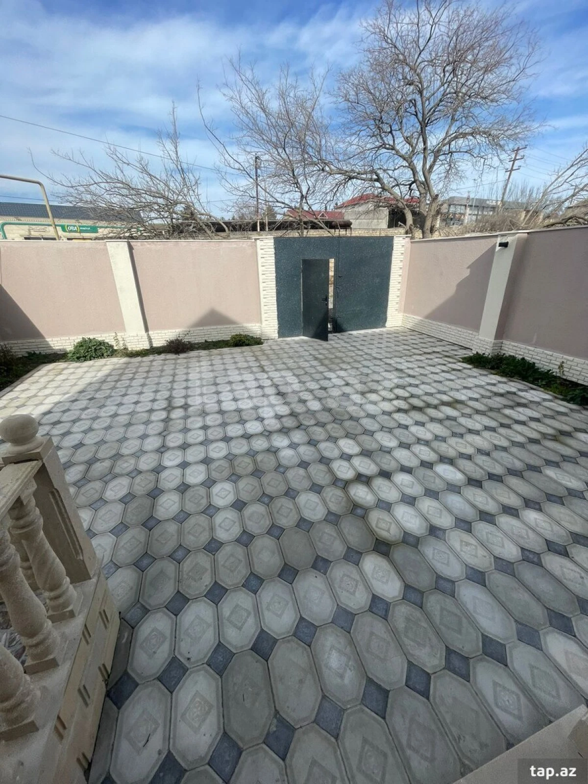 Satılır 5 otaqlı həyət evi