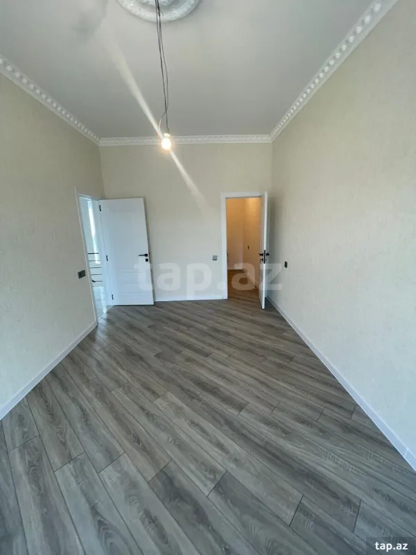 Satılır 5 otaqlı həyət evi