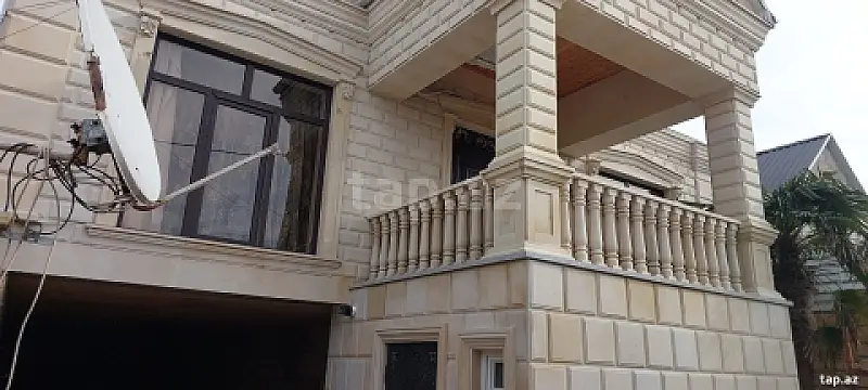 Satılır 4 otaqlı həyət evi