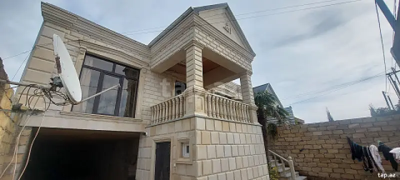 Satılır 4 otaqlı həyət evi