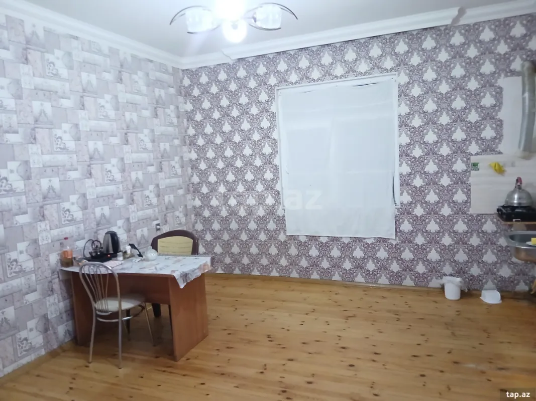 Satılır 4 otaqlı həyət evi