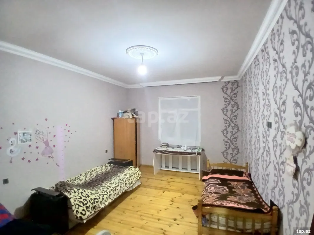 Satılır 4 otaqlı həyət evi