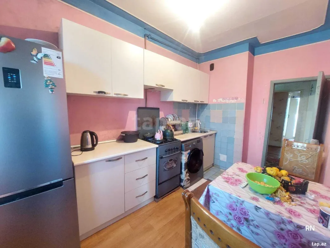 Satılır 4 otaqlı mənzil 90 m²