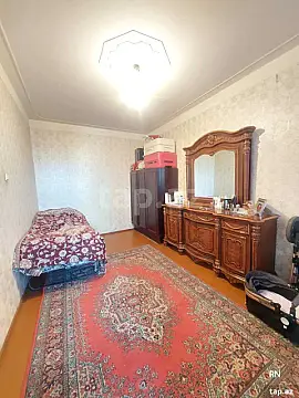 Satılır 4 otaqlı mənzil 90 m²