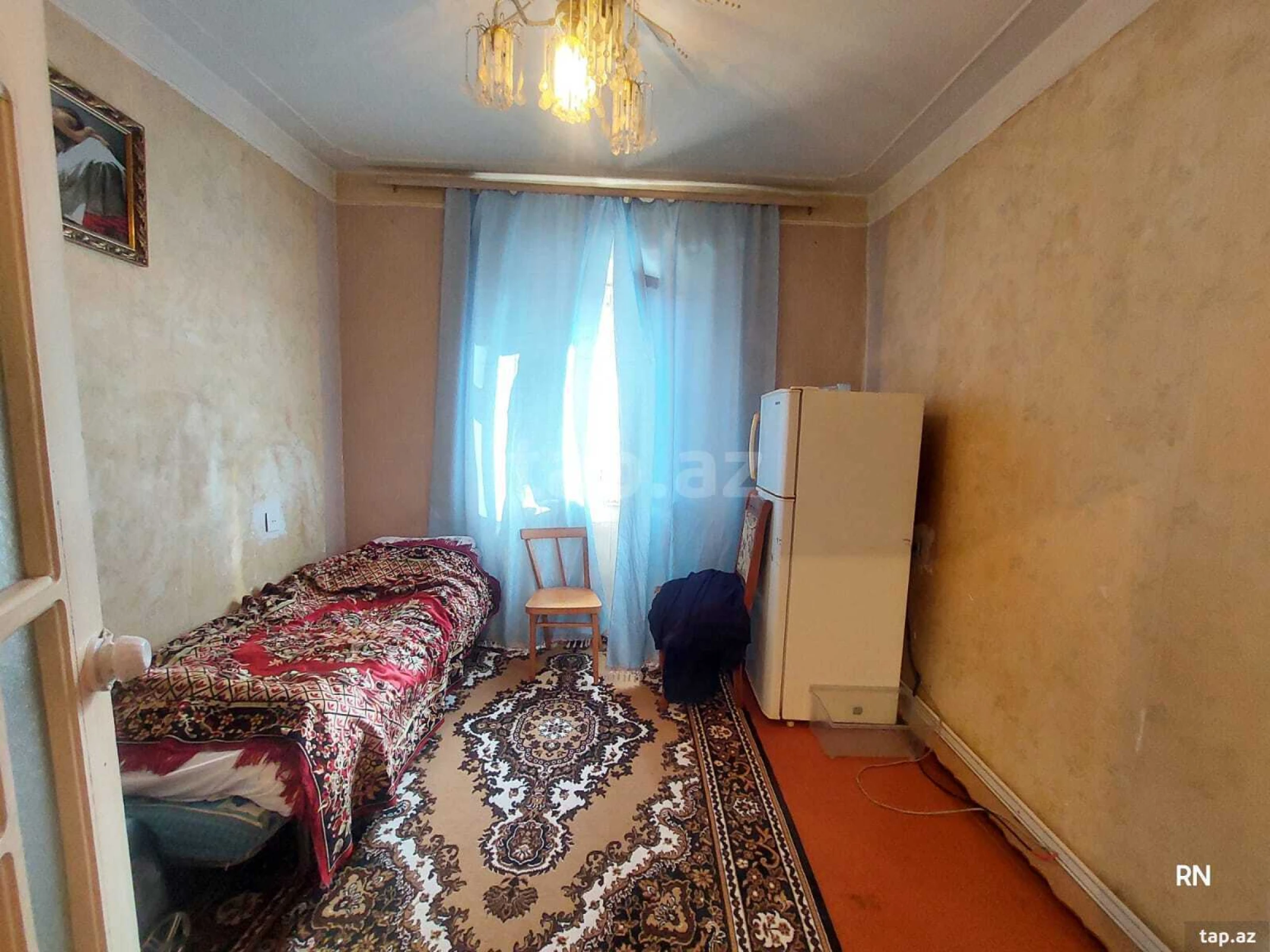 Satılır 4 otaqlı mənzil 90 m²