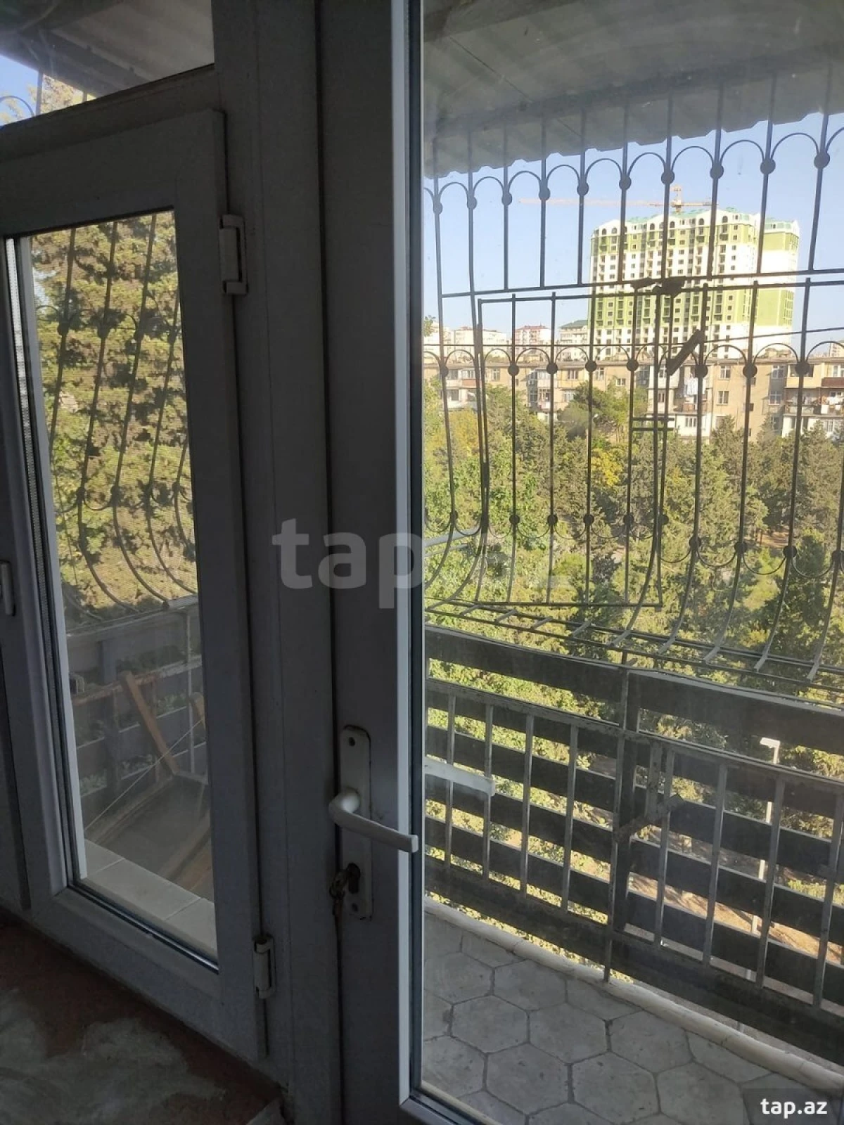 Satılır 2 otaqlı mənzil 42 m²