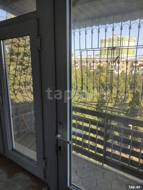 Satılır 2 otaqlı mənzil 42 m²