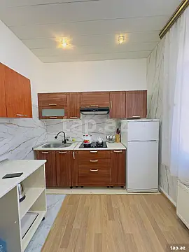 Kirayə verilir 3 otaqlı həyət evi