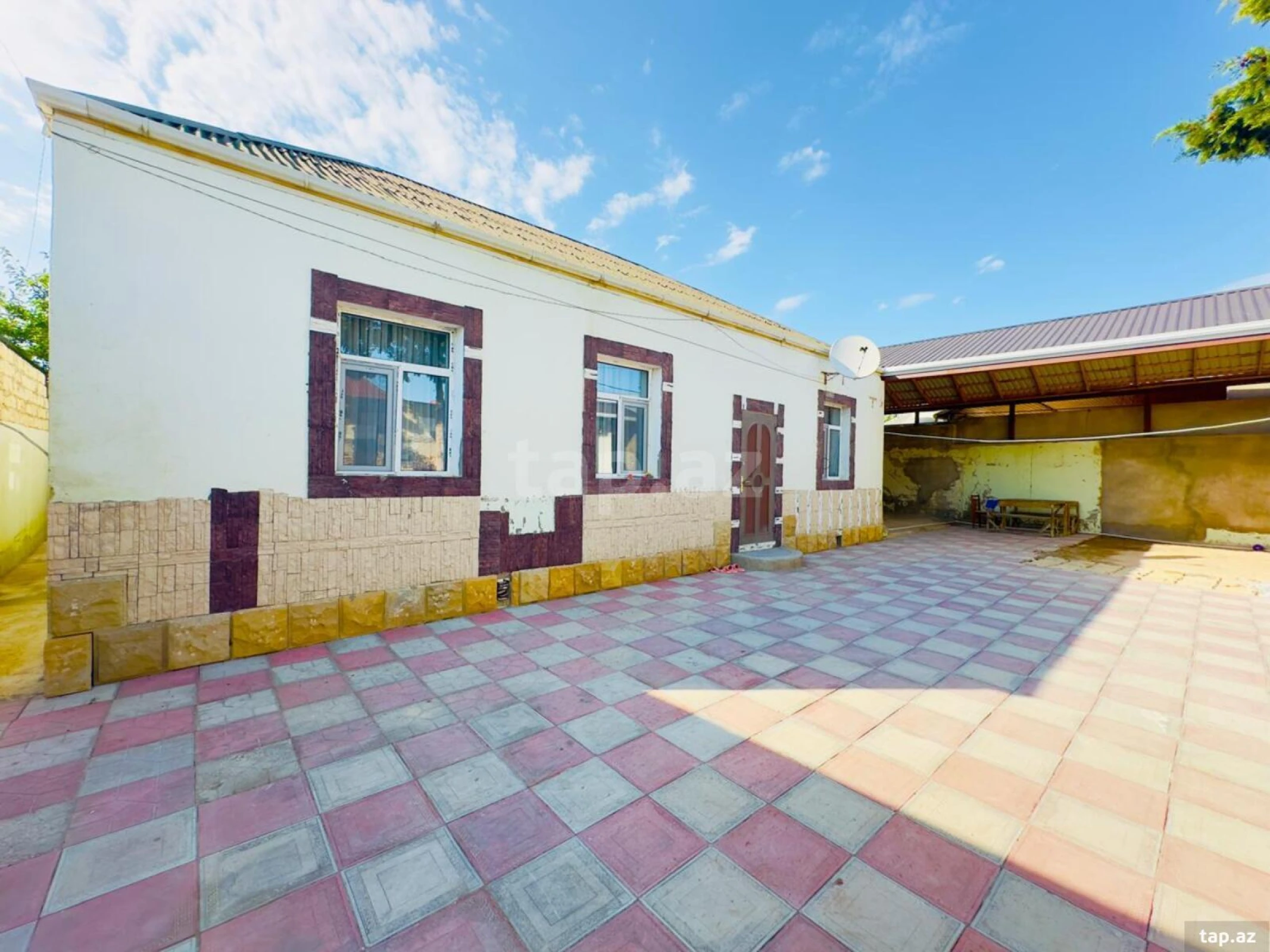 Kirayə verilir 3 otaqlı həyət evi