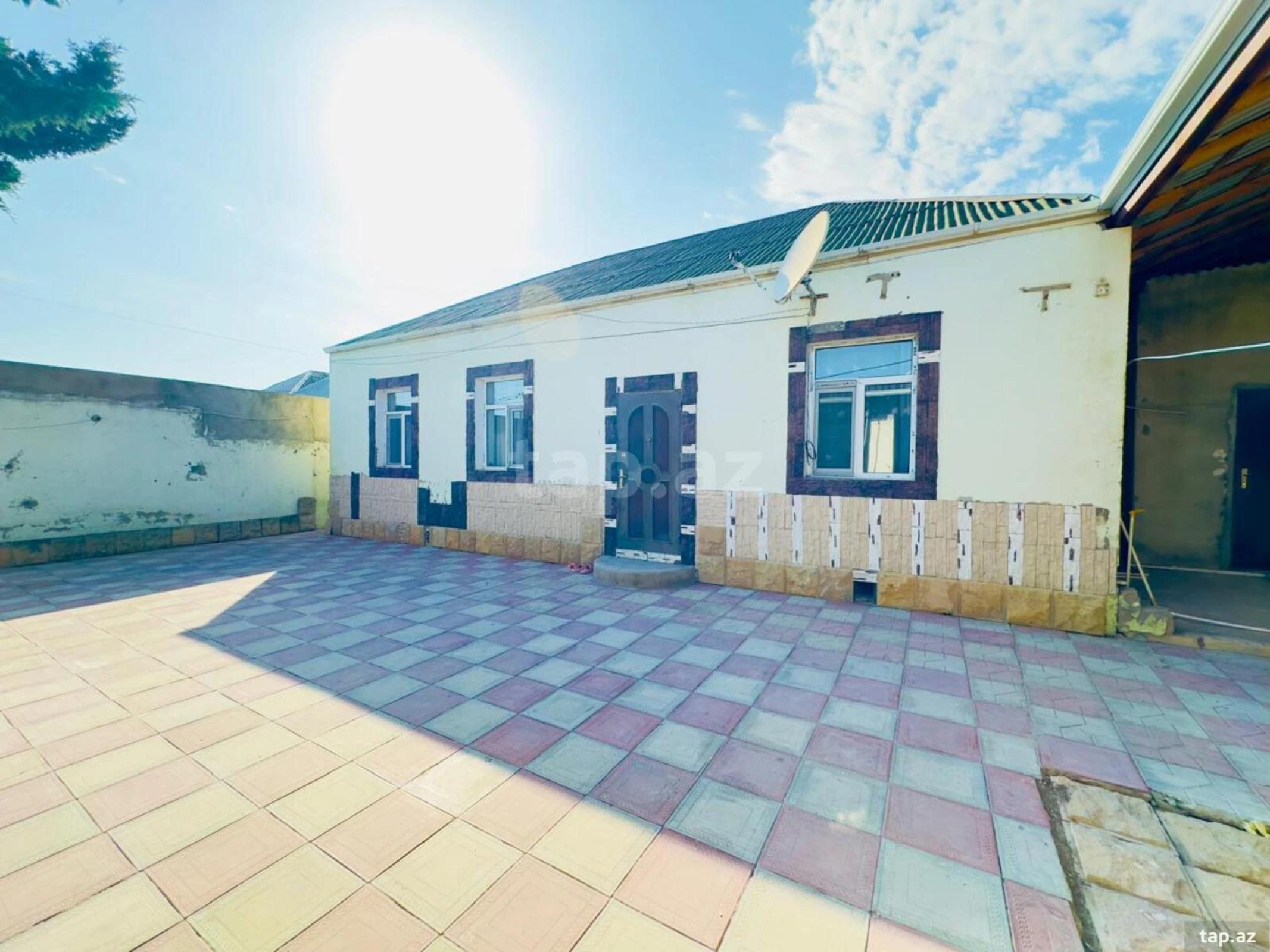 Kirayə verilir 3 otaqlı həyət evi