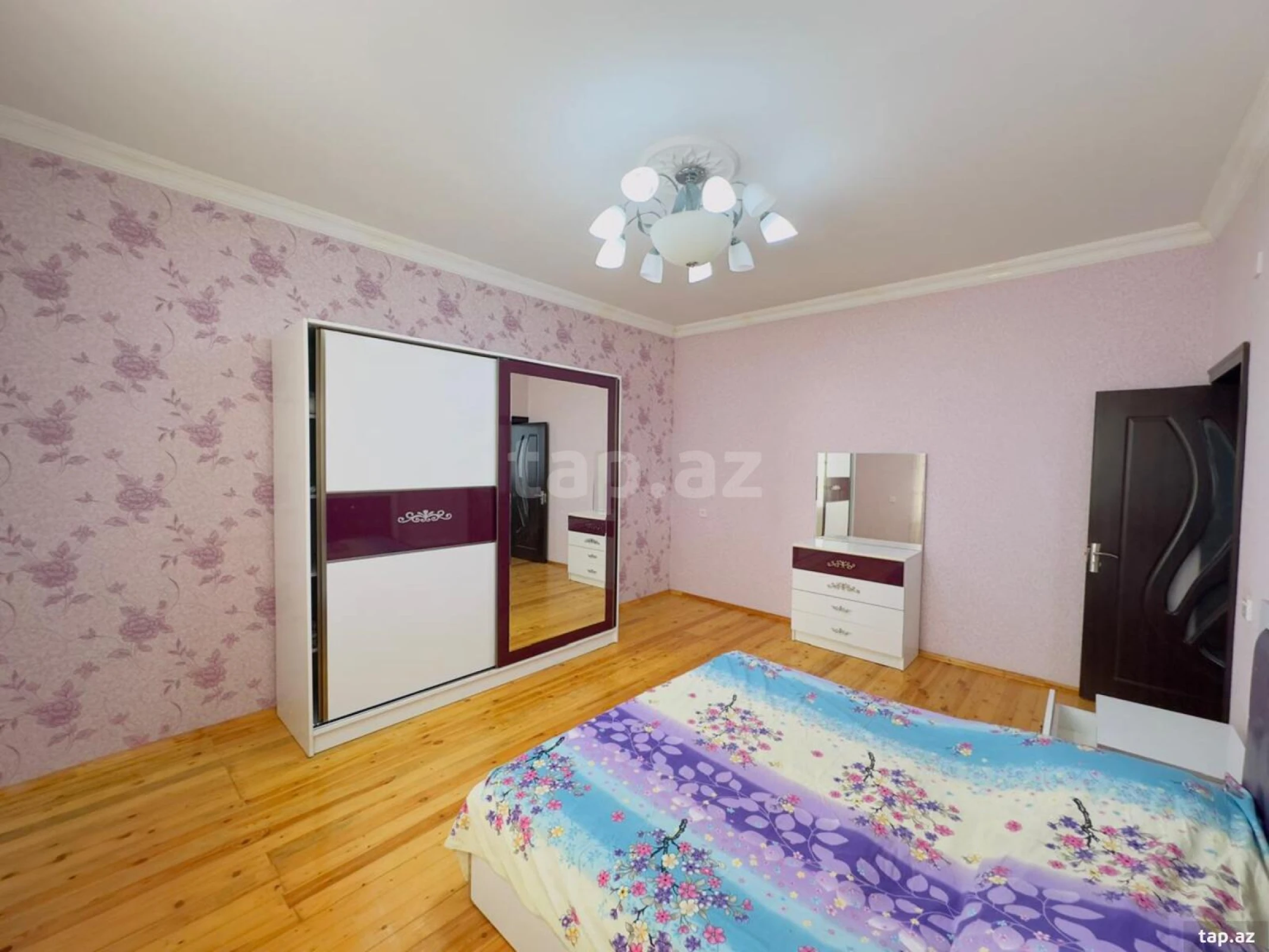 Kirayə verilir 3 otaqlı həyət evi