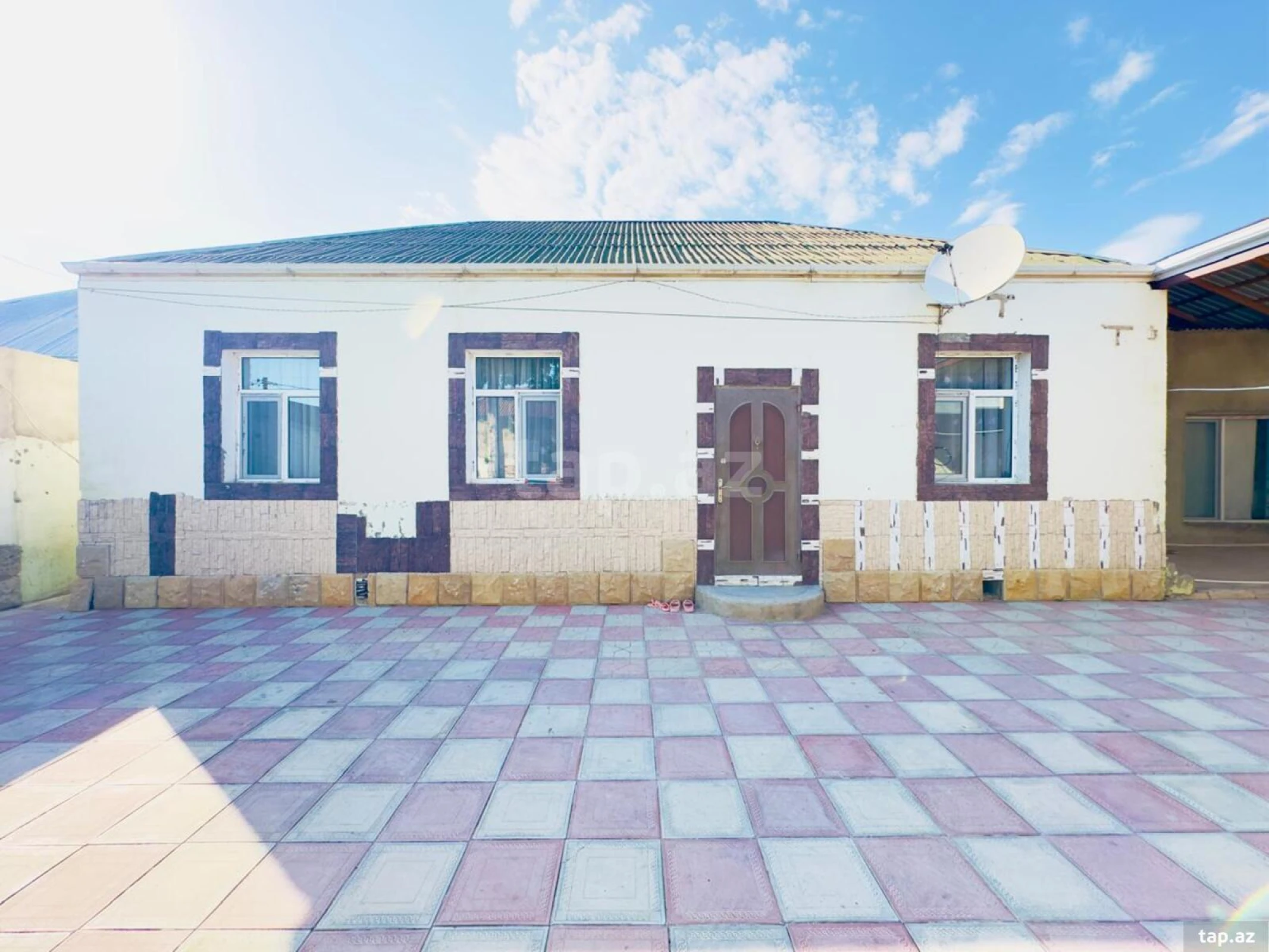 Kirayə verilir 3 otaqlı həyət evi