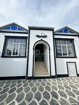 Satılır 4 otaqlı həyət evi — Bakı 4 otaq