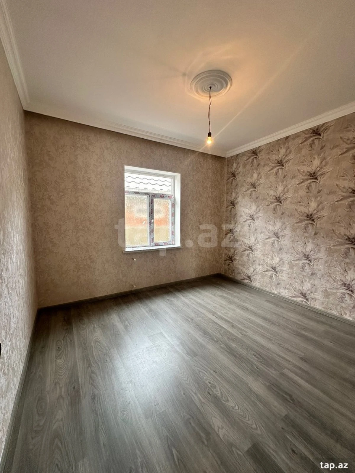 Satılır 4 otaqlı həyət evi