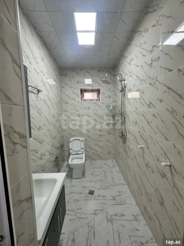 Satılır 4 otaqlı həyət evi