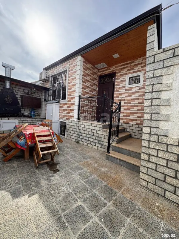 Satılır 2 otaqlı həyət evi 70 m²