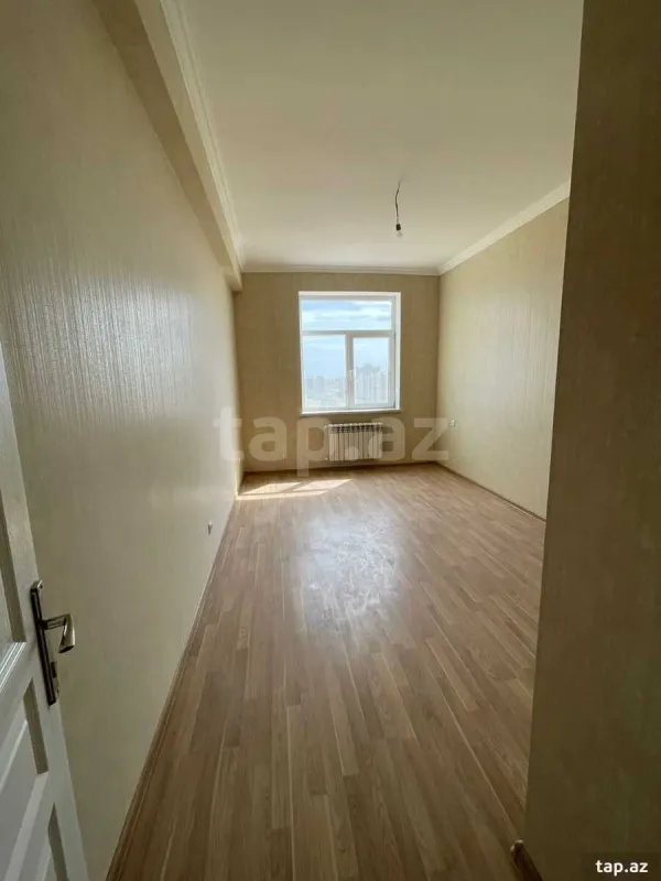 Satılır 4 otaqlı yeni tikili 100 m²