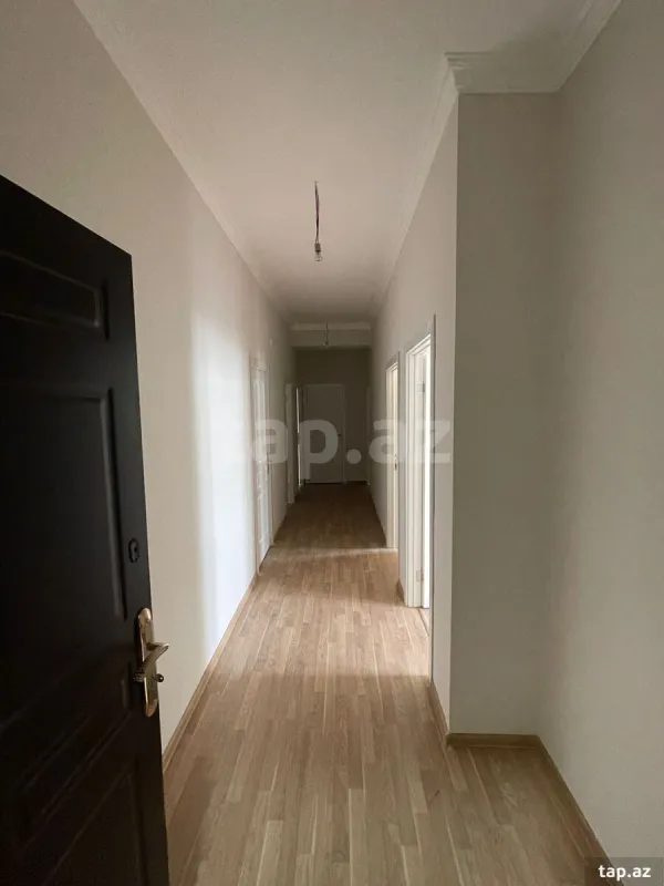 Satılır 4 otaqlı yeni tikili 100 m²