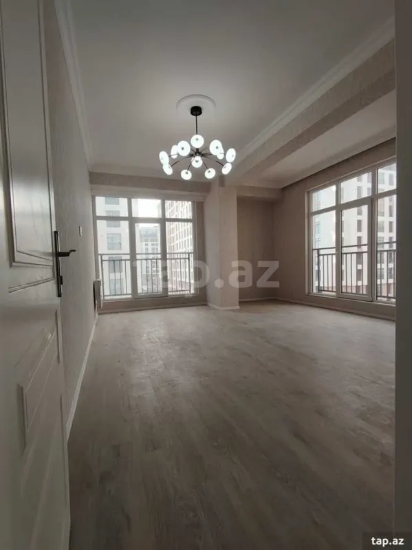 Satılır 3 otaqlı yeni tikili 90 m²