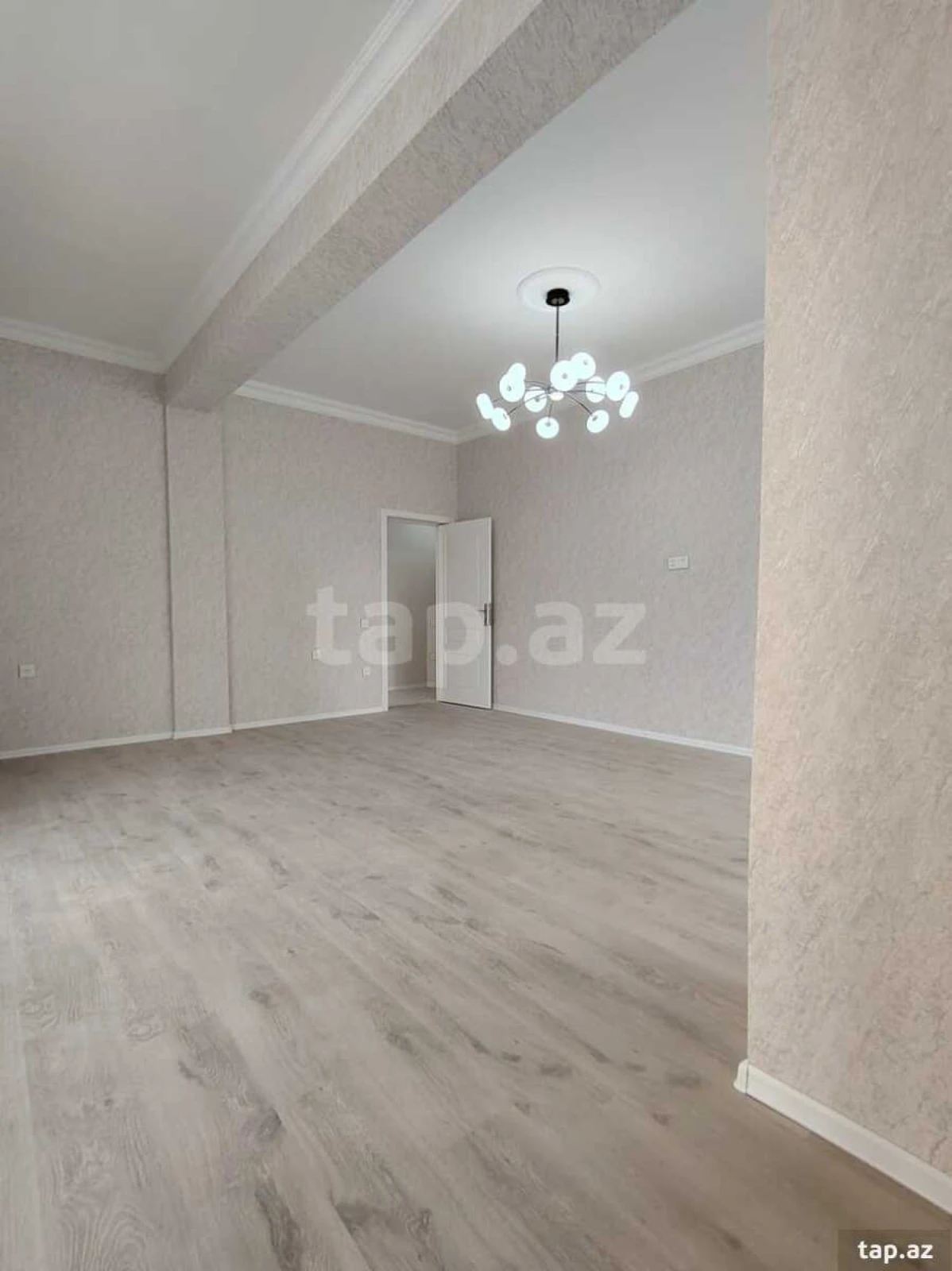 Satılır 3 otaqlı yeni tikili 90 m²