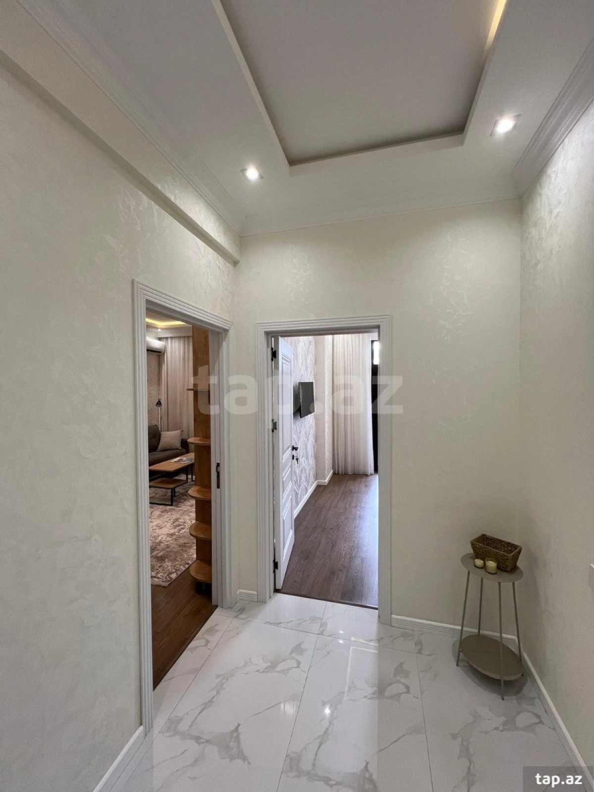 Kirayə verilir 2 otaqlı yeni tikili 65 m²