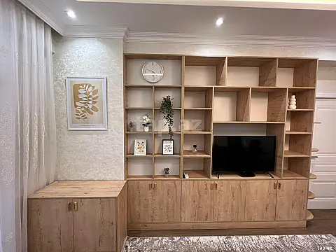 Kirayə verilir 2 otaqlı yeni tikili 65 m²