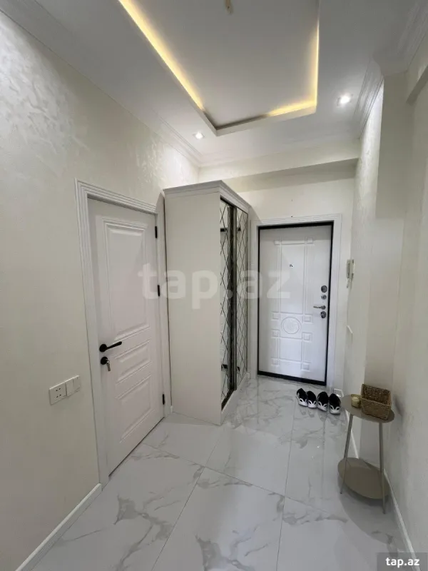 Kirayə verilir 2 otaqlı yeni tikili 65 m²