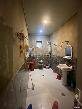 Satılır 4 otaqlı həyət evi