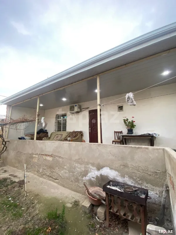 Satılır 4 otaqlı həyət evi