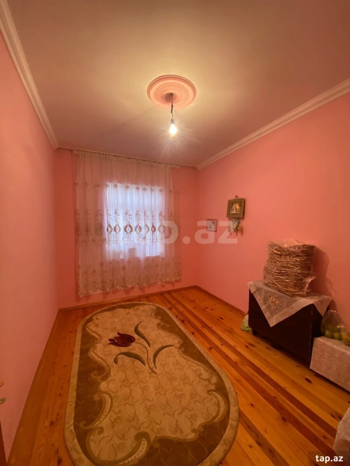 Satılır 4 otaqlı həyət evi