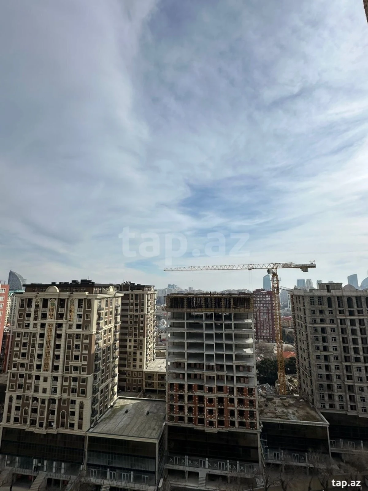 Kirayə verilir 2 otaqlı yeni tikili 80 m²