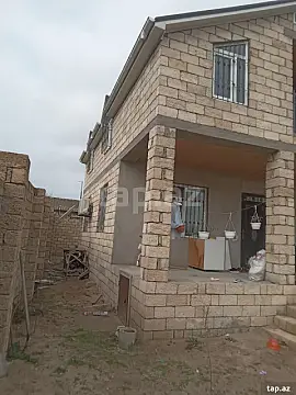 Satılır 5 otaqlı həyət evi