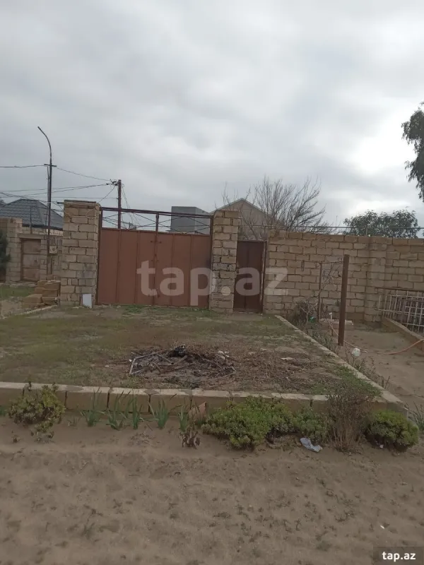 Satılır 5 otaqlı həyət evi