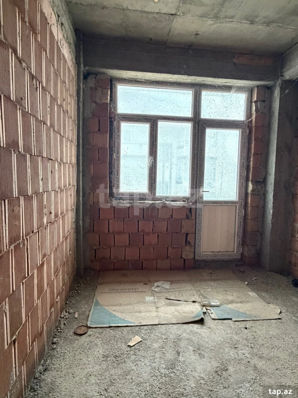 Satılır 1 otaqlı yeni tikili 35 m²