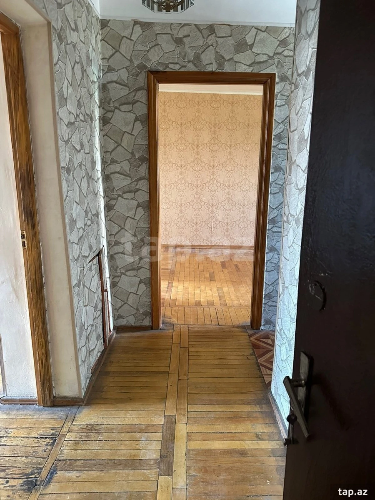 Satılır 3 otaqlı mənzil 62 m²