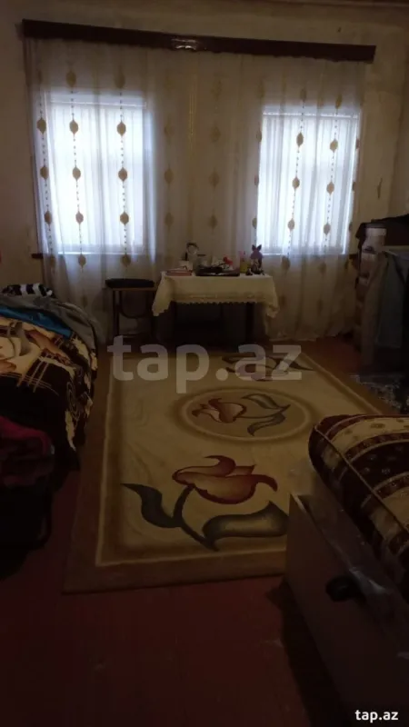 Satılır 3 otaqlı həyət evi