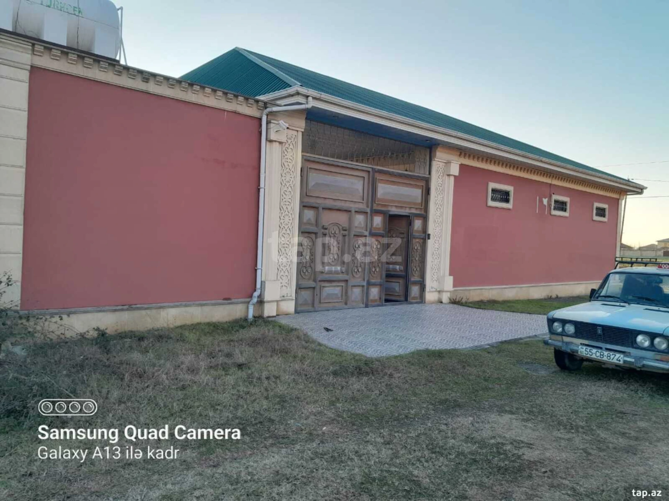 Satılır 4 otaqlı həyət evi