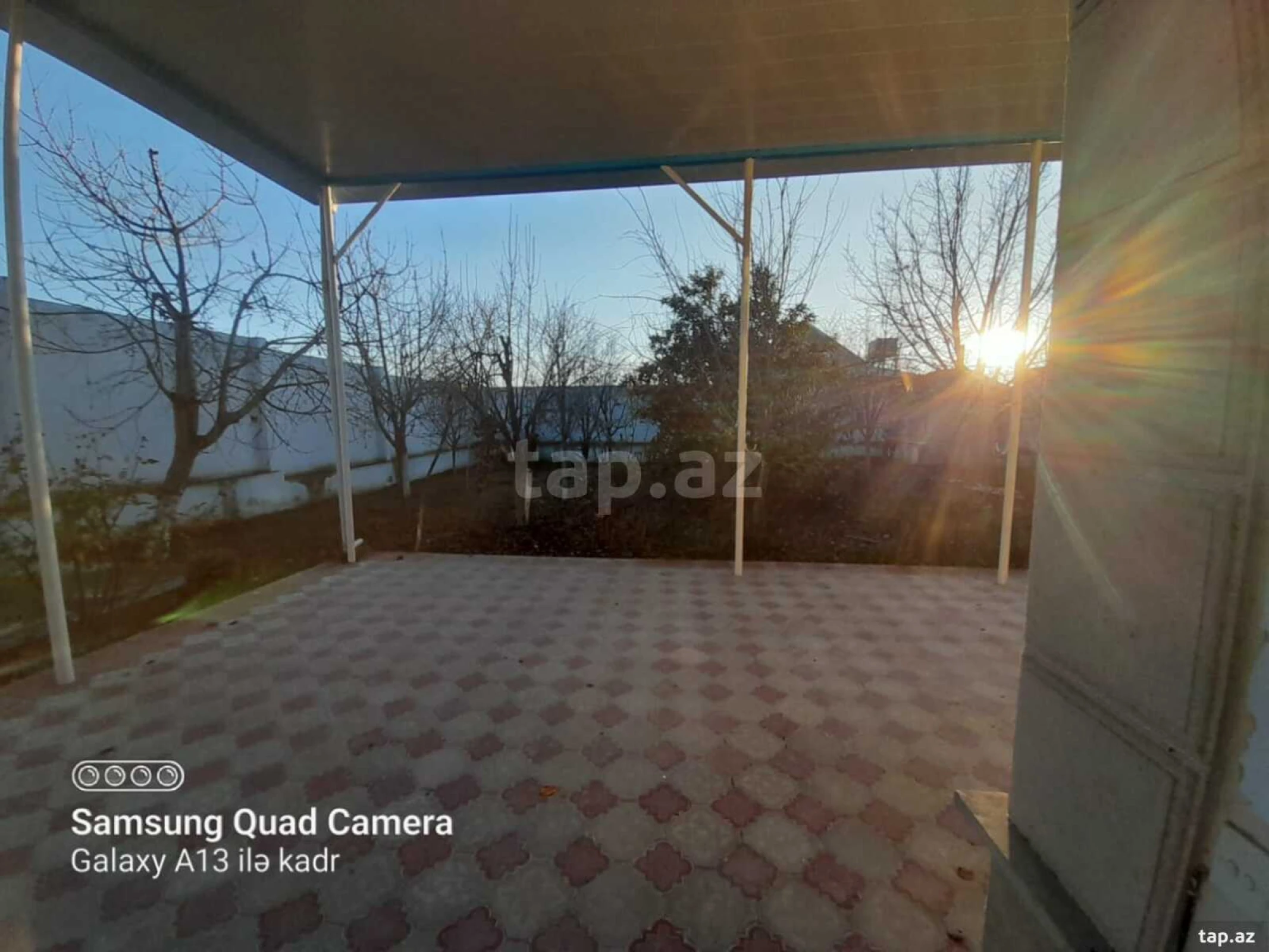 Satılır 4 otaqlı həyət evi