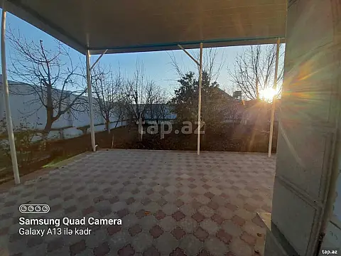Satılır 4 otaqlı həyət evi