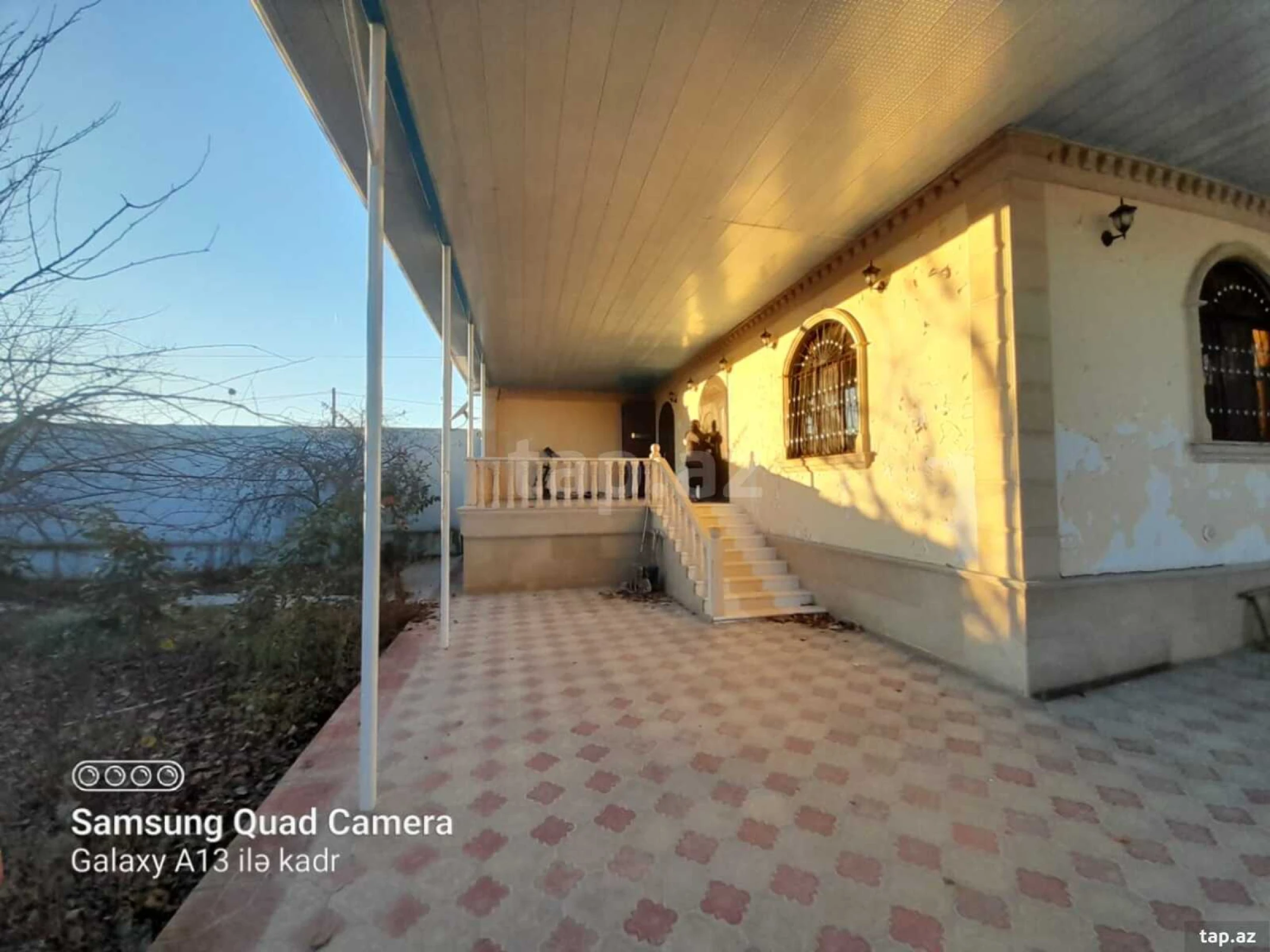 Satılır 4 otaqlı həyət evi