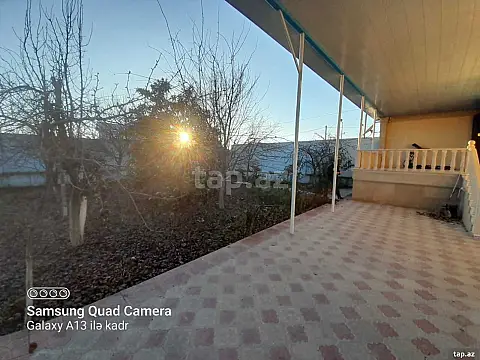 Satılır 4 otaqlı həyət evi