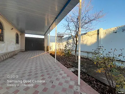 Satılır 4 otaqlı həyət evi