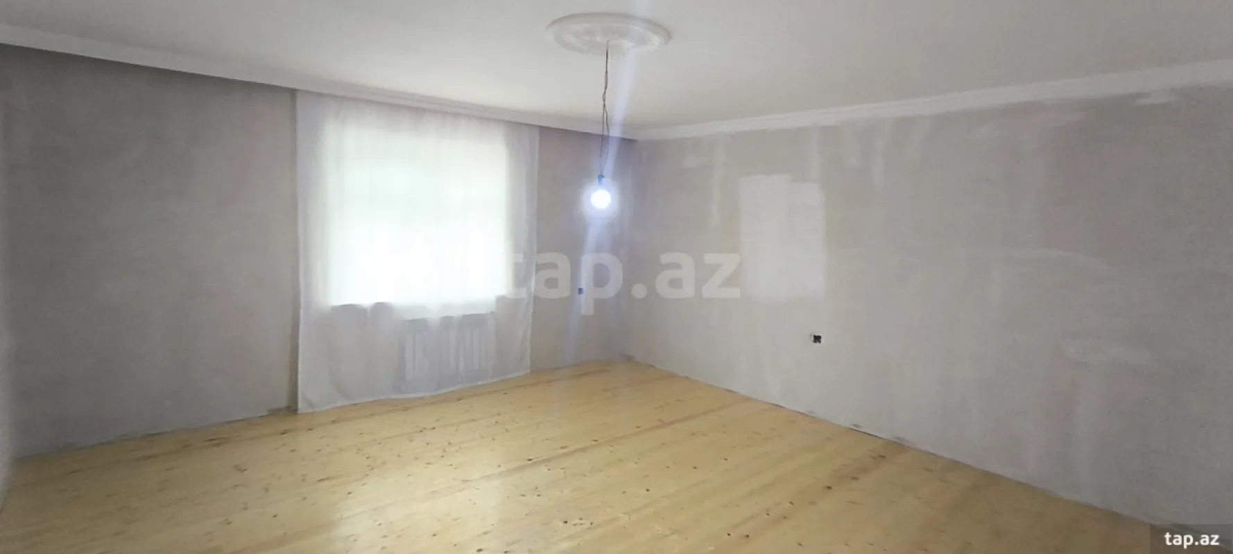 Satılır 3 otaqlı həyət evi