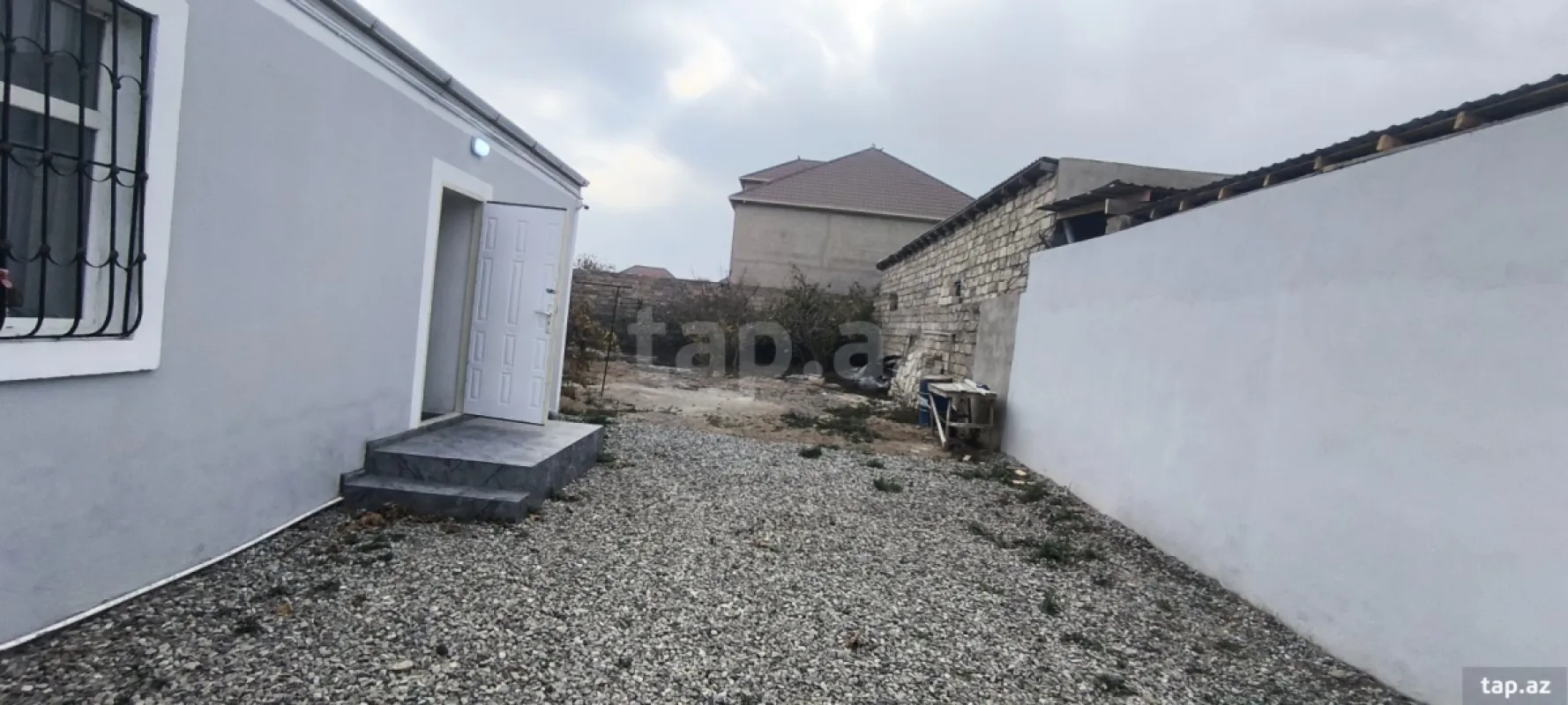 Satılır 3 otaqlı həyət evi