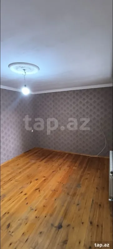 Kirayə verilir 3 otaqlı həyət evi