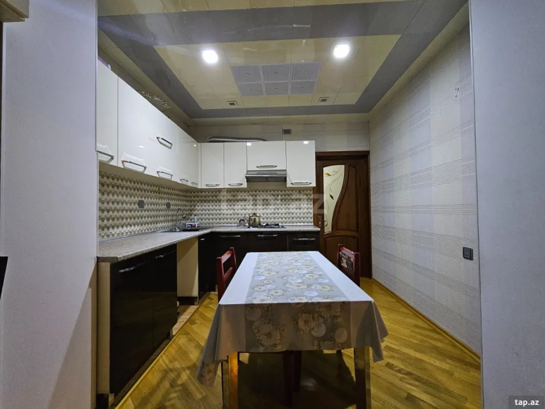 Satılır 3 otaqlı mənzil 90 m²